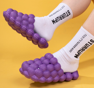 New Summer Fashion Massage Mesh  Bubble  Bathroom Slides Home Indoor Anti-Skid Shoes